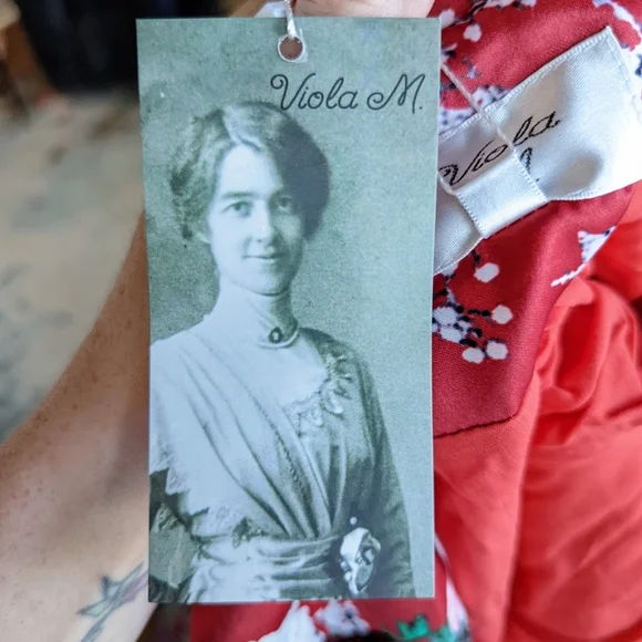 Gorgeous NWT 50's Style Viola M Floral Size S - Picture 5 of 11